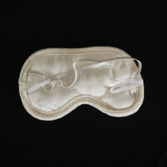 New White + Warren Cashmere Eye Mask - Picture 3 of 4